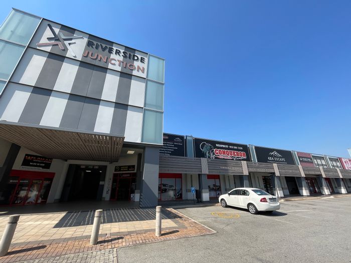 Retail space to rent in Riverside Park with high foot traffic and essential amenities.