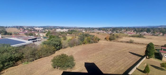 For Sale: 2-Bedroom Apartment in Pioneer Park with sunroom, secure parking, and gardens.