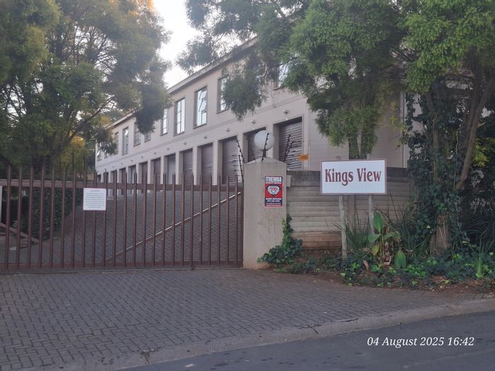 For Sale: Apartment in Sunnyridge with pool, braai area, and secure parking.