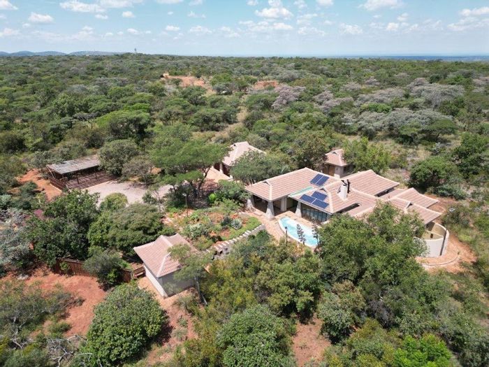 For Sale: House in Verloren Estate with pool, chalet, and fully furnished amenities.