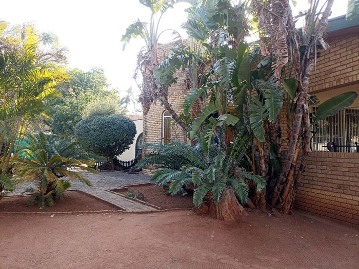 For Sale: Spacious 5-Bedroom House in Bela Bela Central with dual living potential.