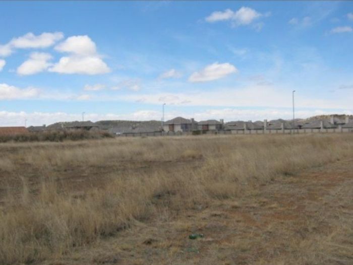 Vacant Land Residential in Shellyvale For Sale - 1998 m², design your dream home.