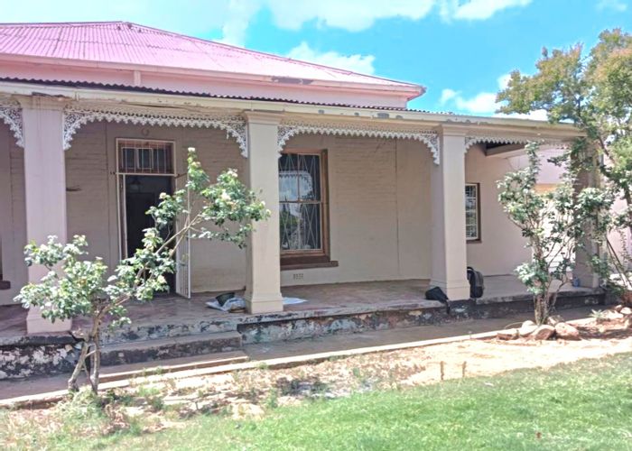 3-Bedroom House For Sale in Brandfort Central with spacious yard and outdoor room.