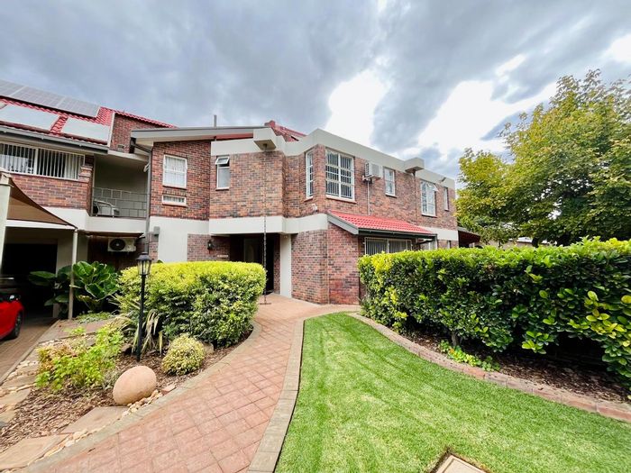 For Sale: Spacious 5-bedroom house in Bayswater with pool, flatlet, and solar power.