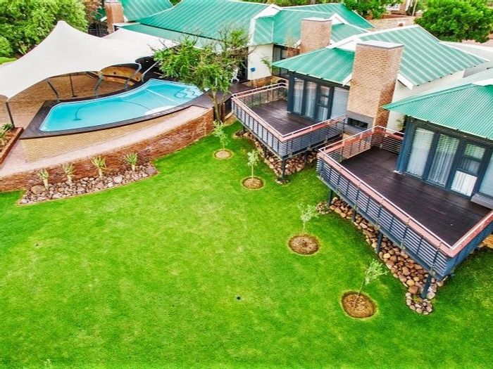 Farm for Sale in Modimolle Central: 8 bedrooms, wine cellar, game viewing, self-catering.