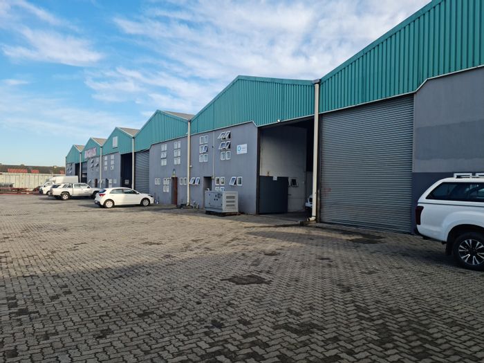 Industrial Property For Sale in Blackheath: 3000sqm Warehouses, Prime Location, 24-Hour Security