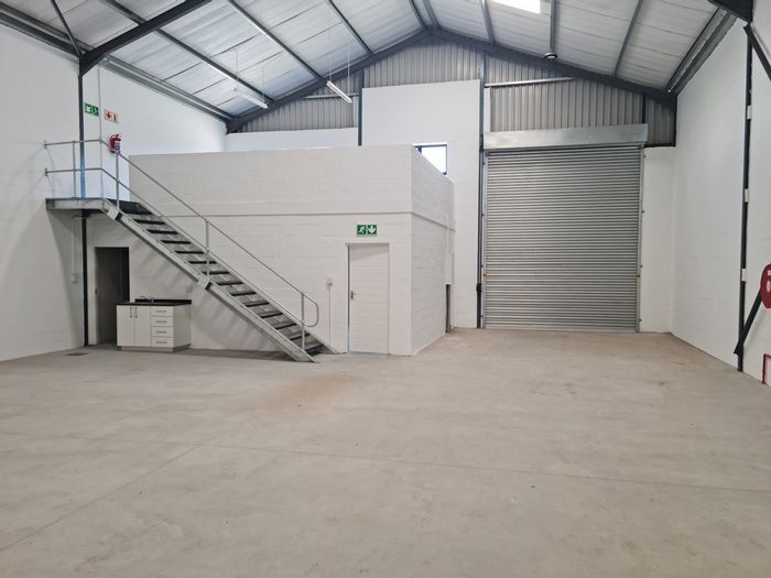 Industrial Warehouse For Sale in Firgrove: 244m², 3-phase power, security, N2 access.
