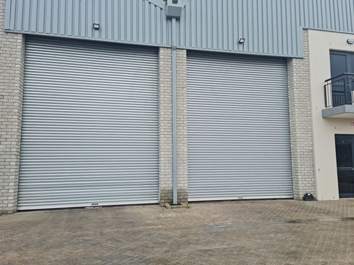Industrial Warehouse To Rent in Firgrove: 1536m², 24/7 security, easy N2 access.