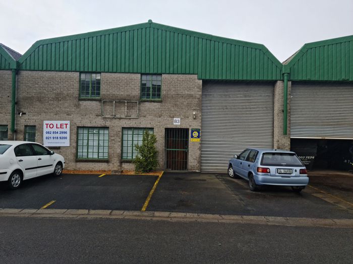 316m2 Industrial Warehouse To Rent in Blackheath Industria with 24/7 security access.