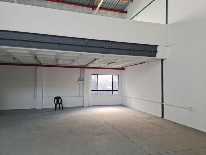 210m2 Industrial Warehouse To Rent in Blackheath with dedicated parking and flexible space.