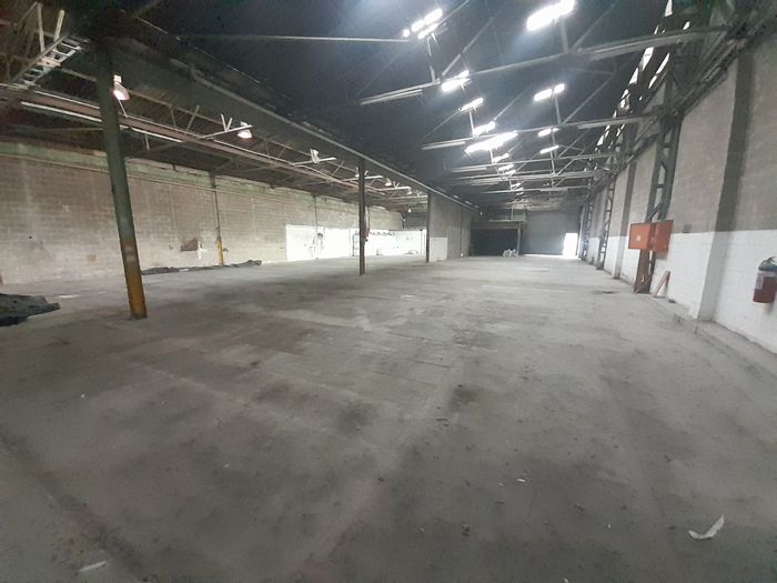 659m² Industrial Warehouse To Rent in Brackenfell Industrial with ample parking and security.