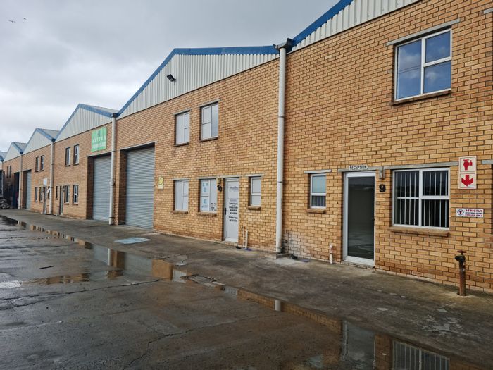 Industrial Warehouse To Rent in Broadlands: 331m2, 24/7 Security, Office Space.