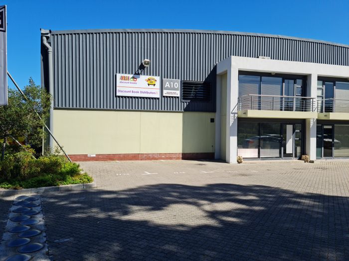 346m2 Industrial Warehouse To Rent at Mall Interchange with 24/7 security.