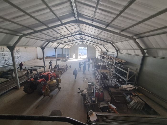 Industrial Warehouse To Rent in Brackenfell Industrial with ample power and access.