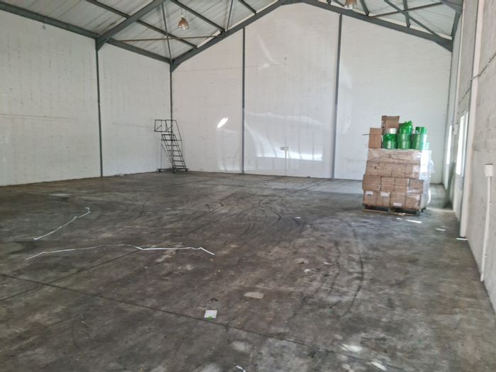 Industrial Warehouse To Rent in Asla Park: 374m2, secure, 3-phase electricity.