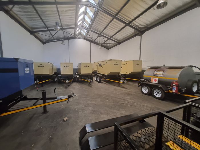 310m2 Industrial Warehouse To Rent in Stikland with office, storage, and parking.