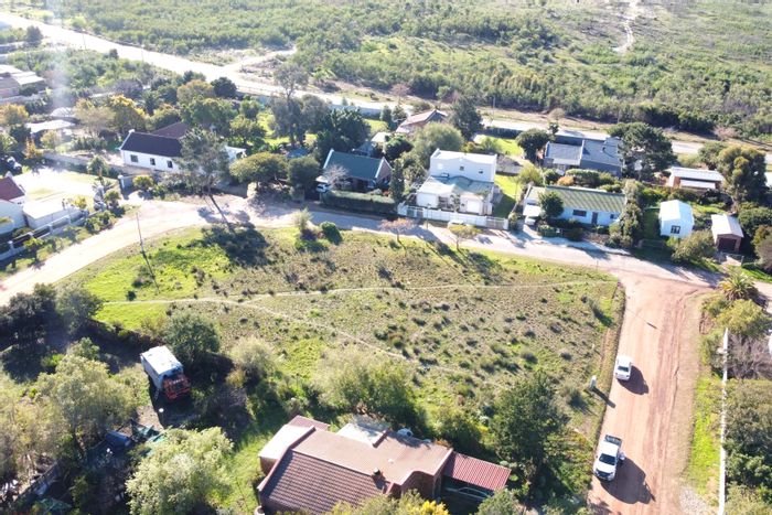 For Sale: Vacant Land Residential in Bot River Avenues, 997 sqm corner stand available.