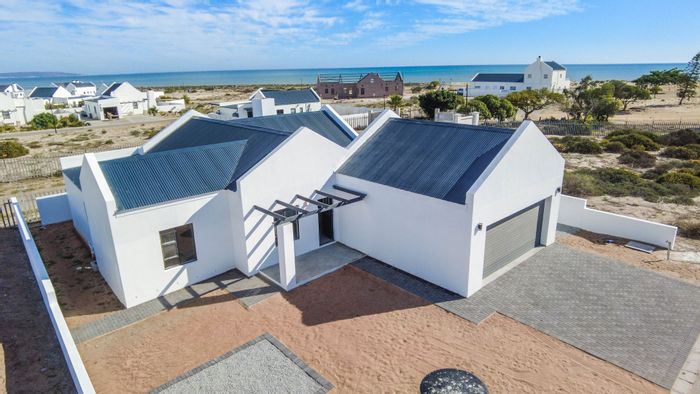 For Sale: House in Atlantic Sands Private Estate, 3 beds, beach access, secure living.