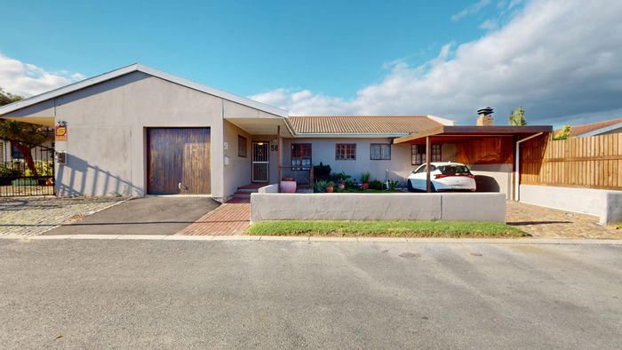 For Sale: Townhouse in Onverwacht with 3 beds, built-in braai, and rental income.