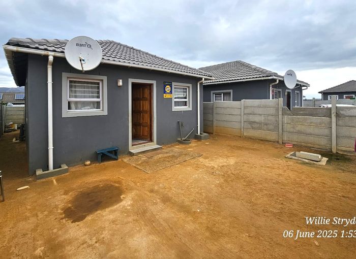 Dalvale House For Sale: 3 Bedrooms, Open Plan Living, Large Garden, Fully Walled.