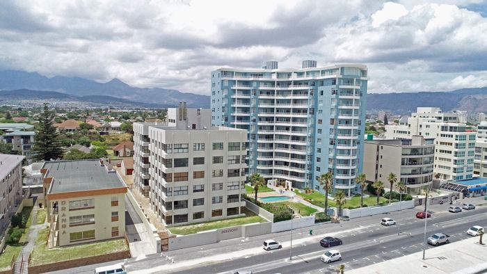 For Sale: 3-Bedroom Apartment in Strand North with Ocean Views and Beach Access.