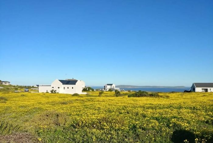 For Sale: 751m² Vacant Land in Hoogland, secure estate with panoramic views.