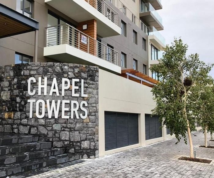Chapel Towers Apartment in Zonnebloem For Sale: Rooftop pool, gym, secure parking.
