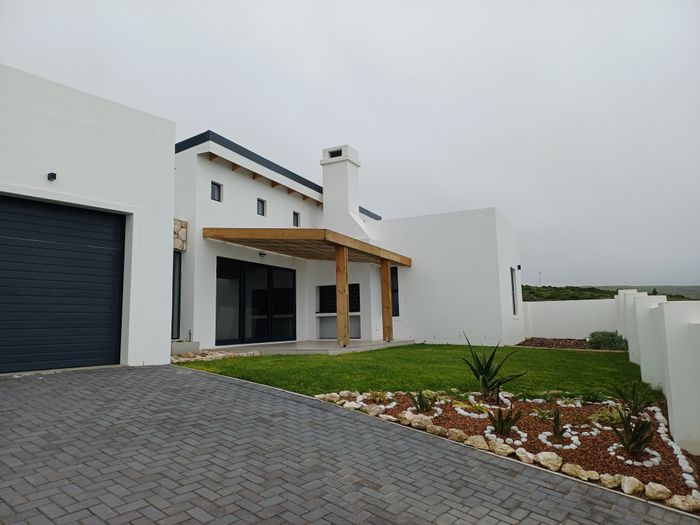 For Sale: House in St Helena Views with ocean views, solar power, and security.