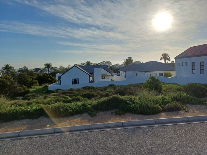 Vacant land for sale in Shelley Point, close to beach and amenities.