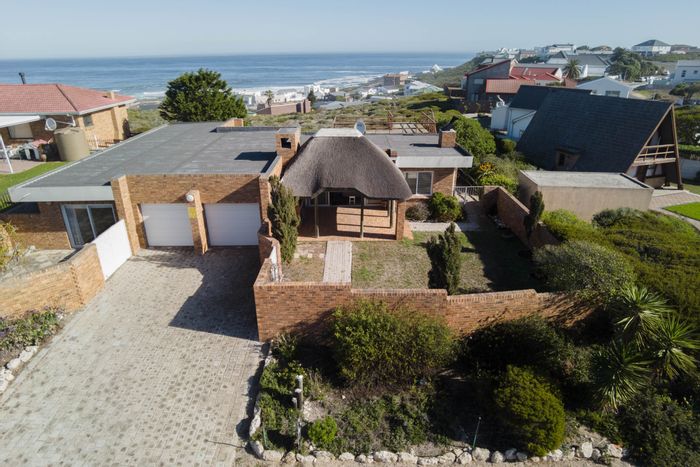 Yzerfontein Central House For Sale: Sea Views, Outdoor/Indoor Braai, Huge Potential!