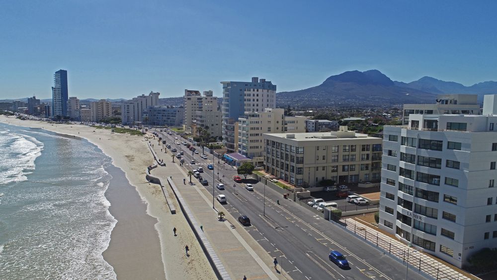 Die Melkbaai - on Strand's Golden Mile