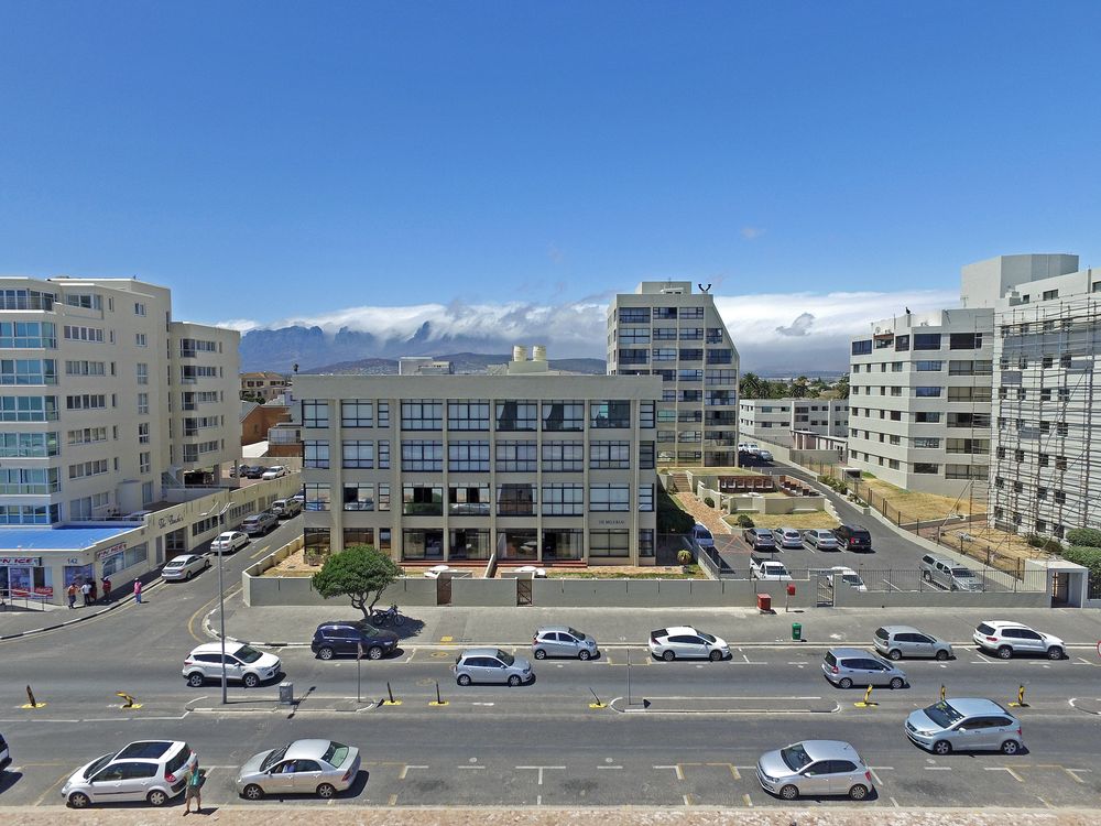 Front view of Die Melkbaai apartment complex