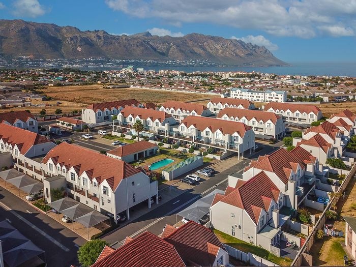 Stylish 2-Bedroom Apartment for Sale in Gordons Bay Central with Pool Access!