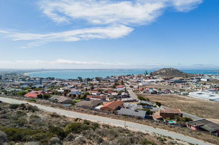 Vacant Land Residential in Hoogland For Sale: Panoramic views, security, and flexible building options.