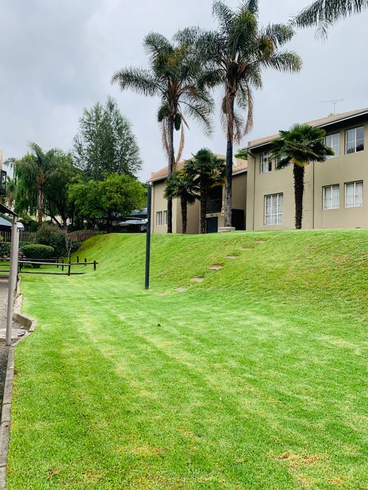 One-Bedroom Apartment To Rent in Melville with garden, pool, and gym access.