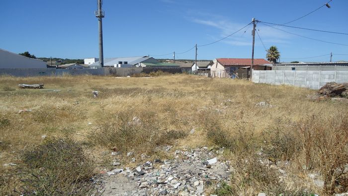 Vacant Land for Sale in Bell Glen: 1758 m² for Community Use.