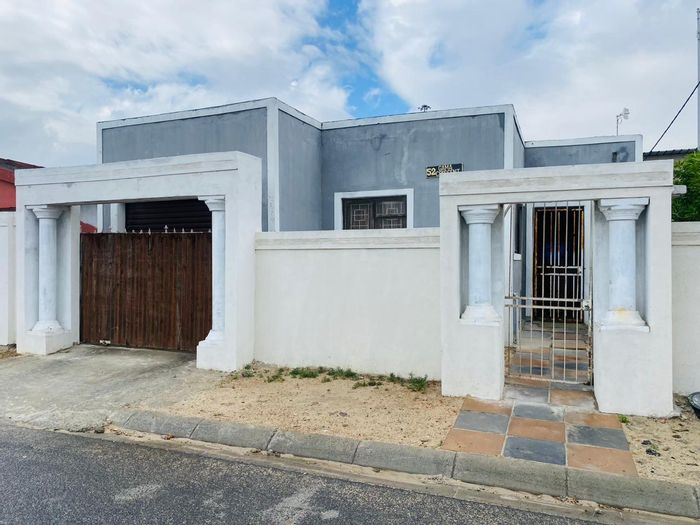3-bedroom house with garage and extension potential in Harare, For Sale.
