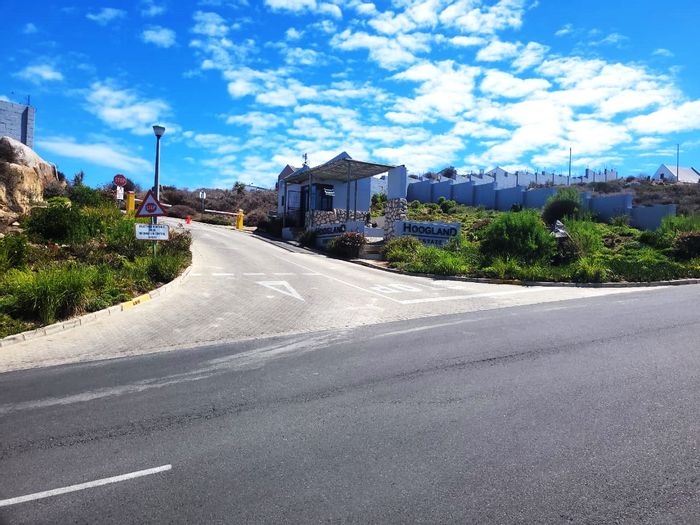 Vacant Land Residential in Hoogland For Sale: Secure estate, no building time limit.