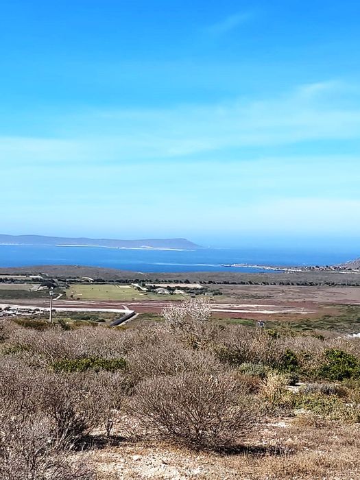Vacant Land Residential for Sale in Hoogland: 784 m² with ocean views.