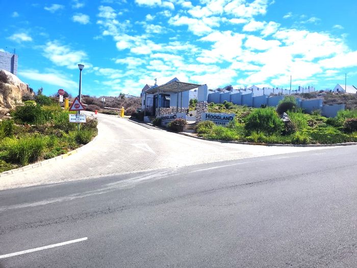 Vacant Land Residential For Sale in Hoogland - 651 sqm for your dream home.