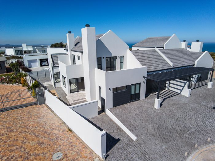 Yzerfontein Central Duet: Coastal elegance with serene location - For Sale