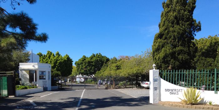 Property #CCH908, Retirement Village for sale in Somerset West Central