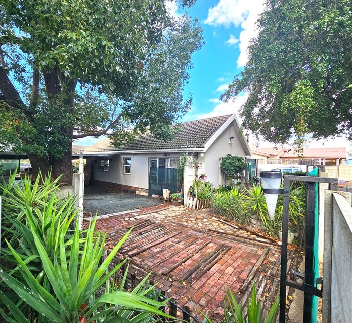 Property #CCH925, House for sale in Paarl North