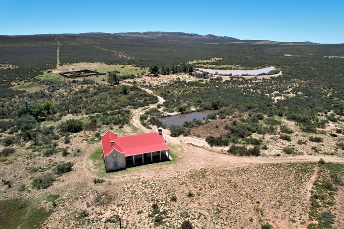 557ha Farm for Sale in Uniondale Rural with 4-bedroom home and borehole.