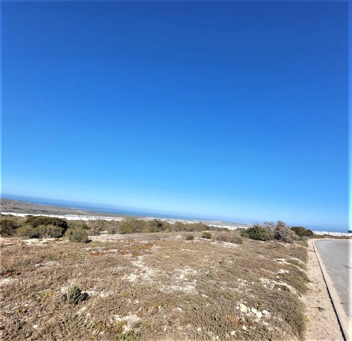 Vacant Land Residential in Hoogland For Sale - 750 m², no building time limit.