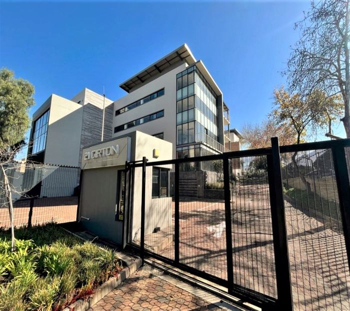 Prime 360m² office space in Parktown, to rent with excellent visibility and amenities.