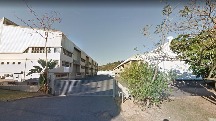 Industrial Property To Rent in Westmead: 368 sqm, 4 parking bays, 100 Amps power.