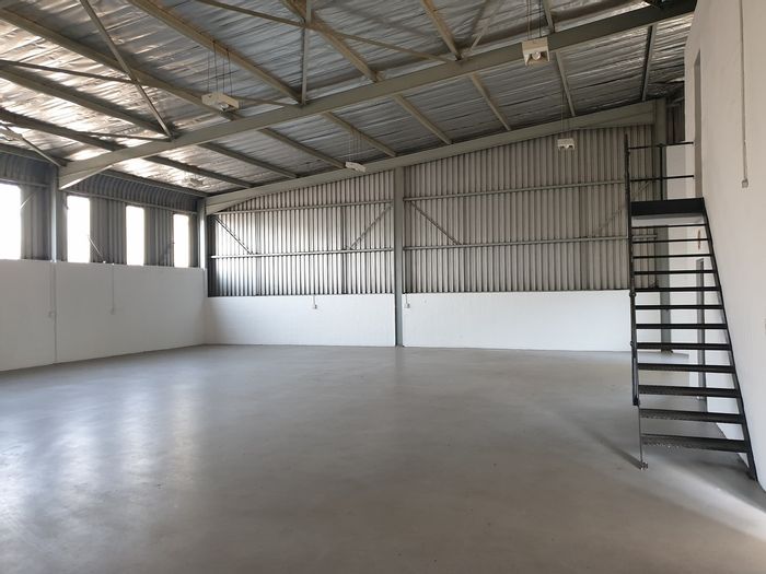 Industrial warehouse to rent in Glen Anil with office, reception, and truck access.