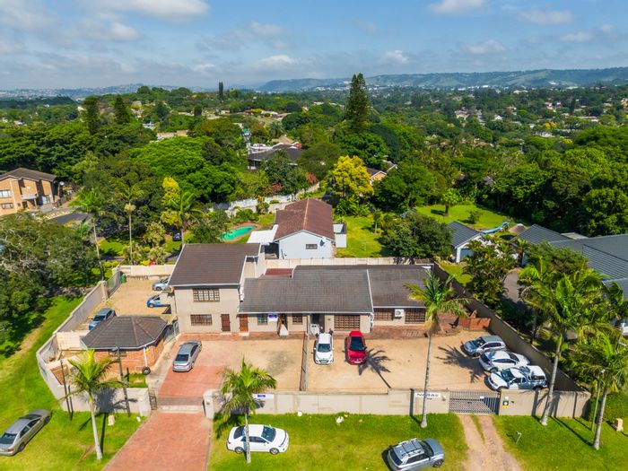 Commercial property for sale in Hatton Estate with rental income potential and ample parking.