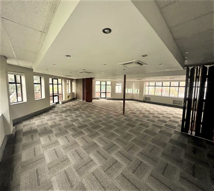 Office To Rent in Parktown: Versatile layout, high-speed internet, ample parking.